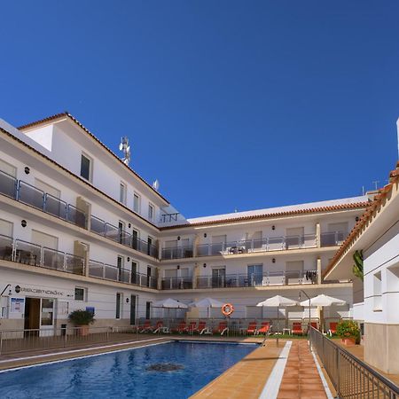 Hotel Apartamentos Loto Conil Conil De La Frontera Exterior photo