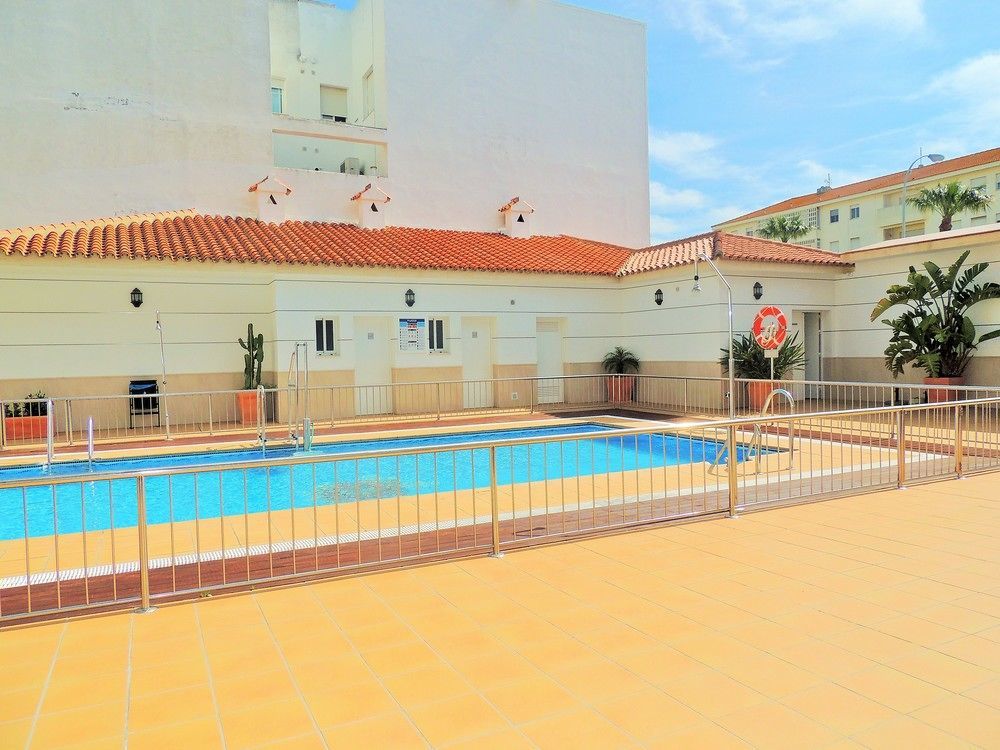 Hotel Apartamentos Loto Conil Conil De La Frontera Exterior photo